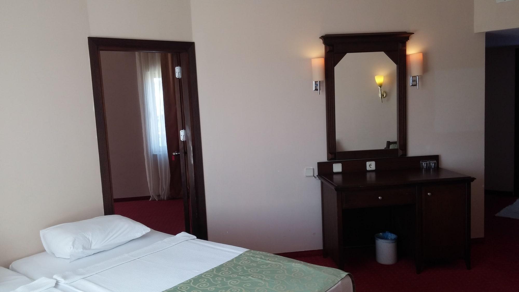Side Palm D'Or Hotel Екстериор снимка