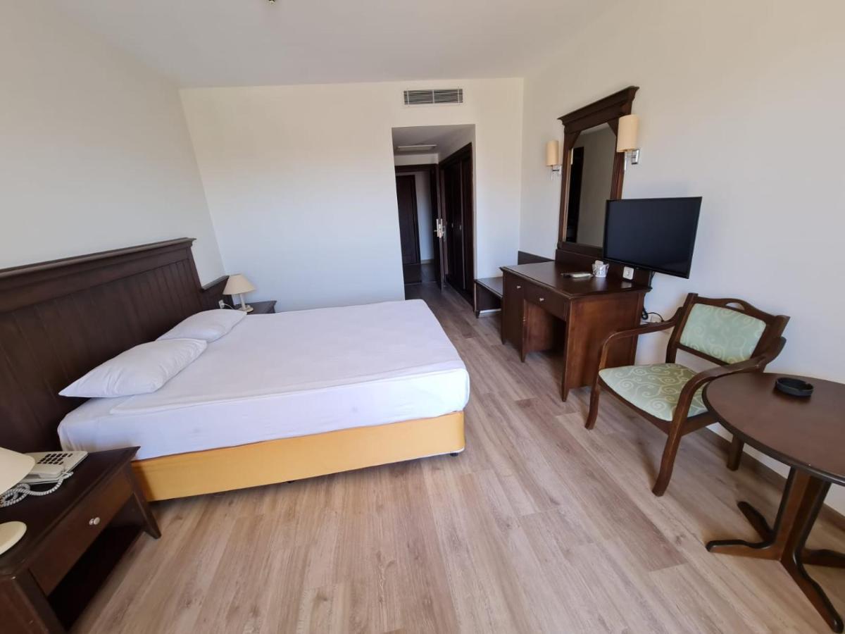 Side Palm D'Or Hotel Екстериор снимка